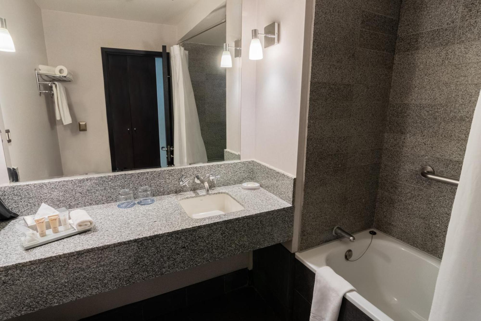 Four Points By Sheraton Los Angeles Exteriör bild